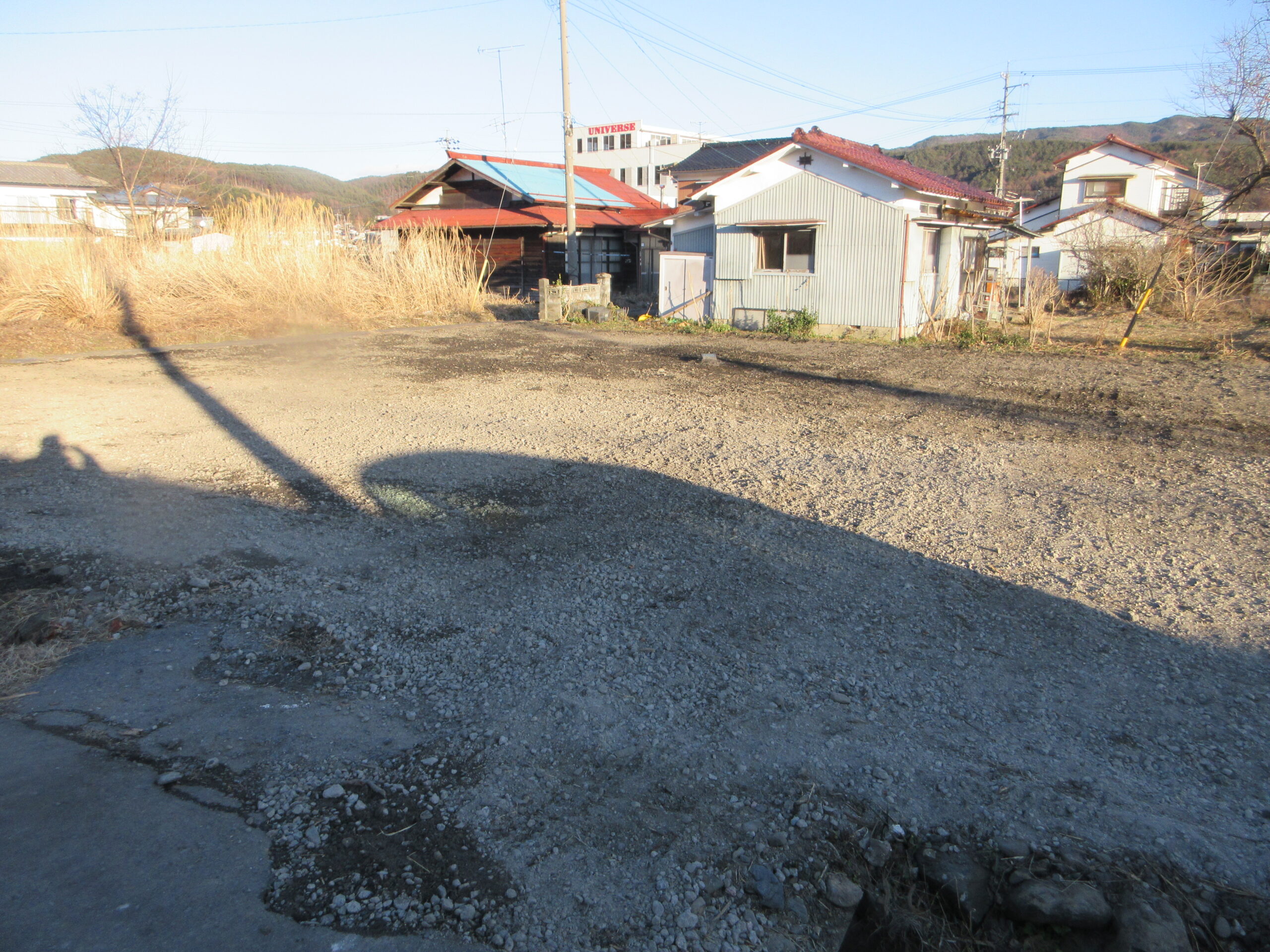 土地（南西側より）