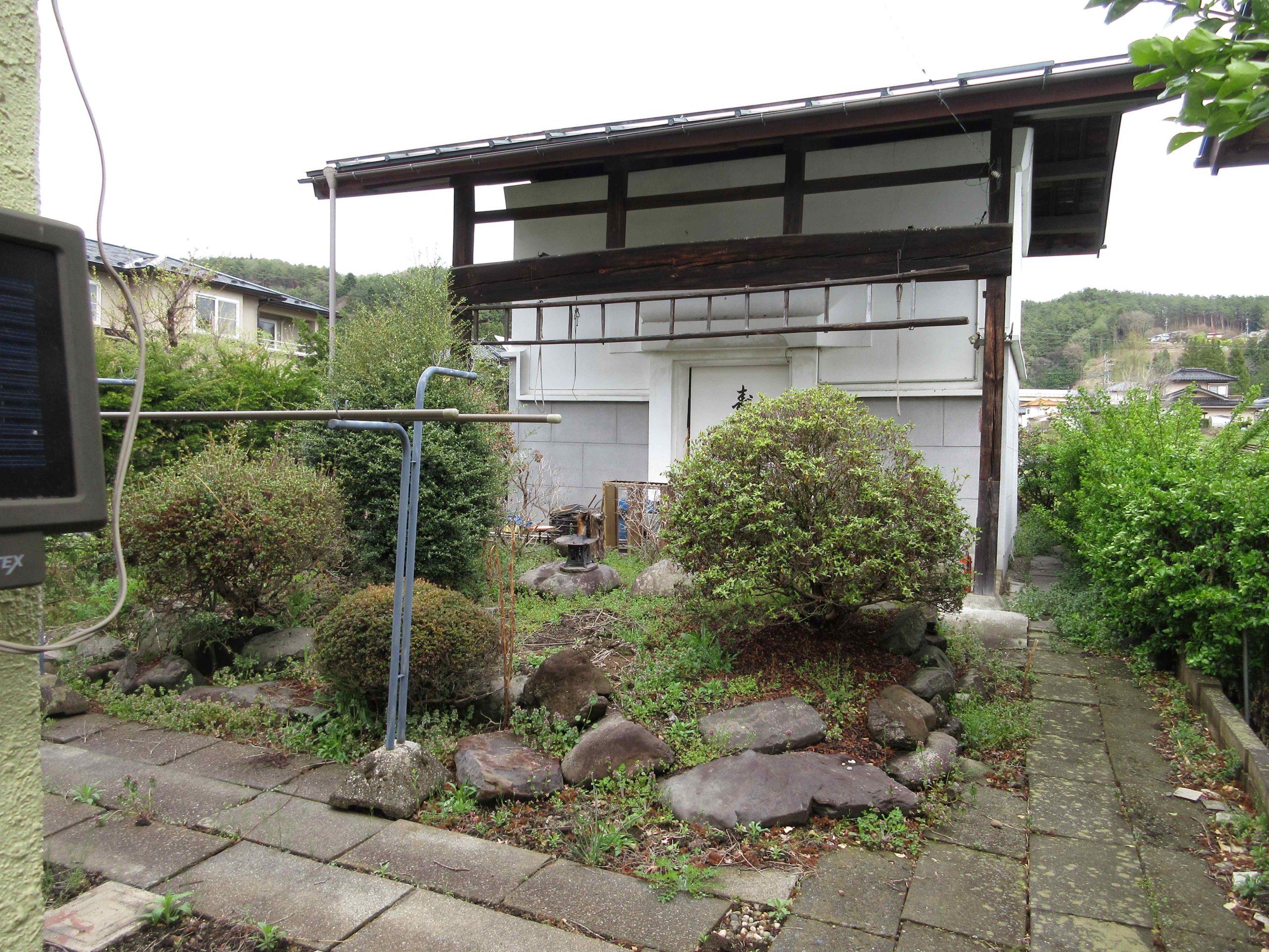 蔵（2階建て）