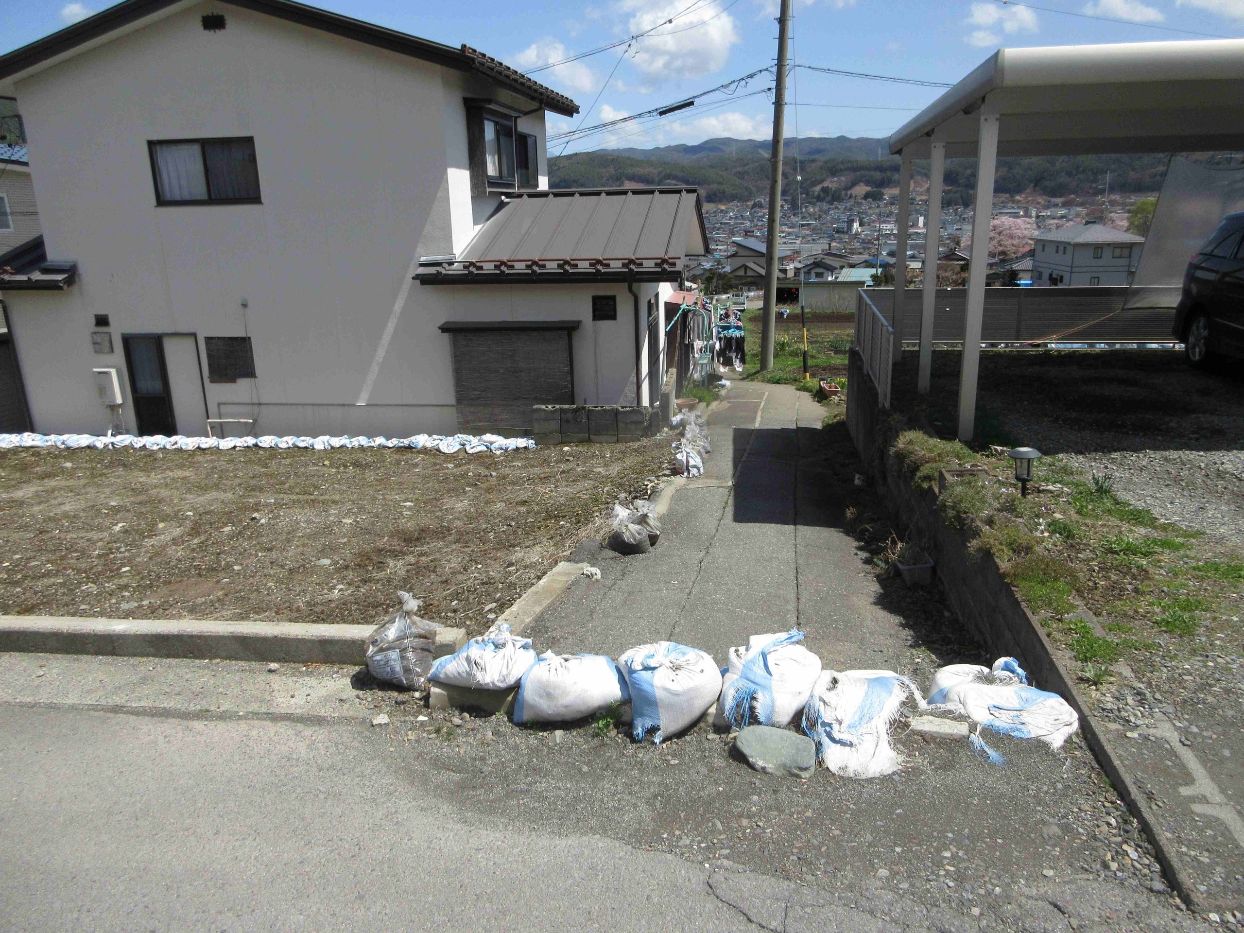 南側接道：町道1308　幅員1.5ｍ